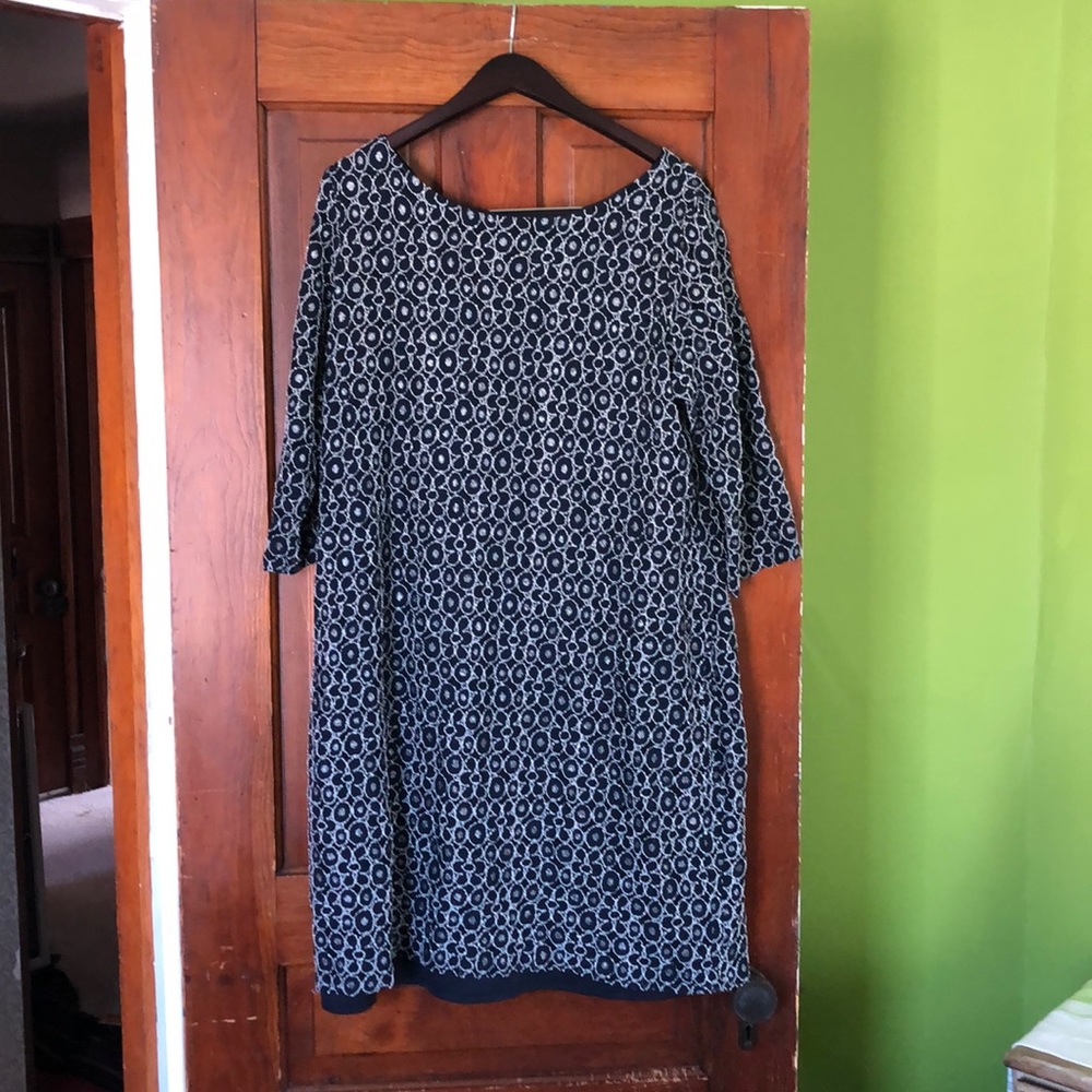 Leota lace shift dress, size 2L
